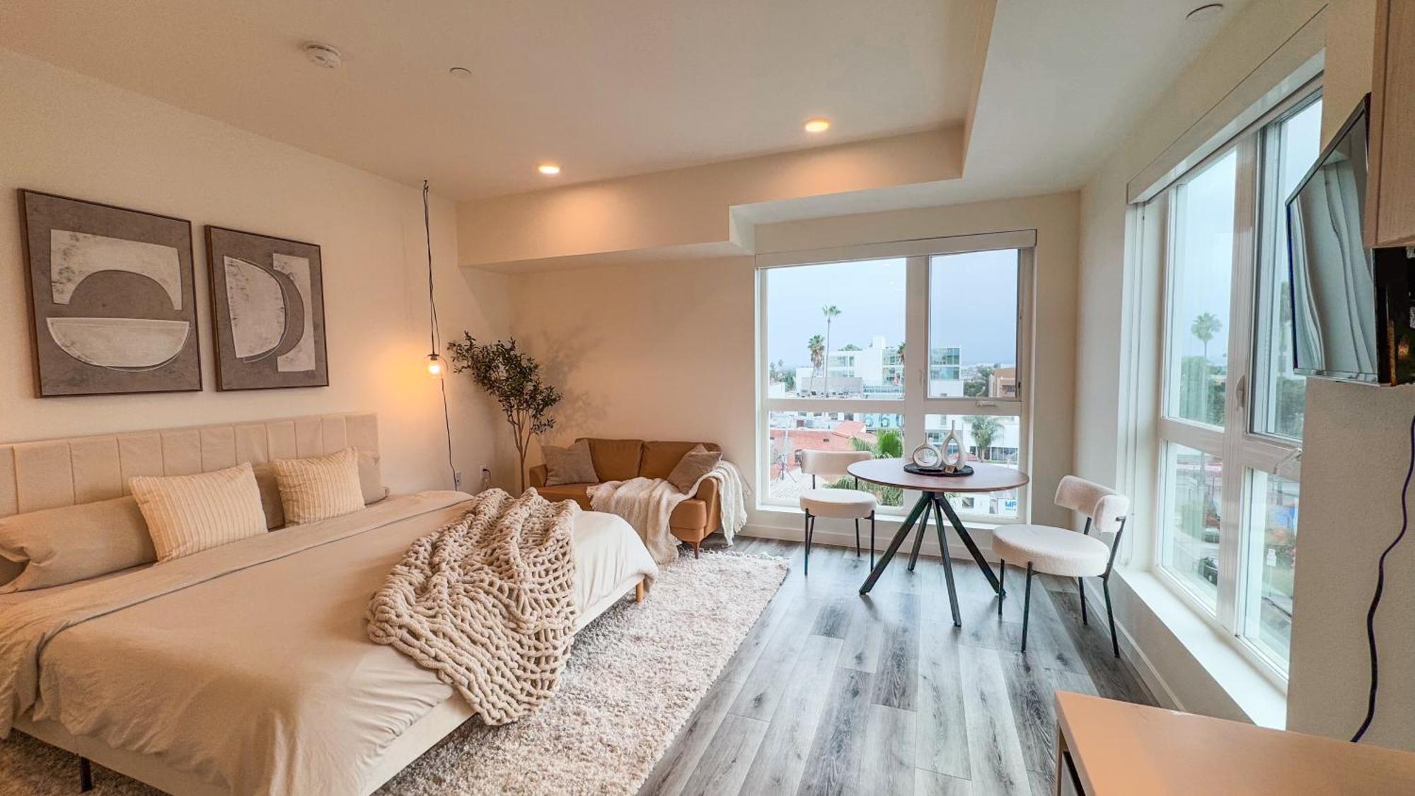 Apartment Lovely In Heart Of Hollywood Los Angeles