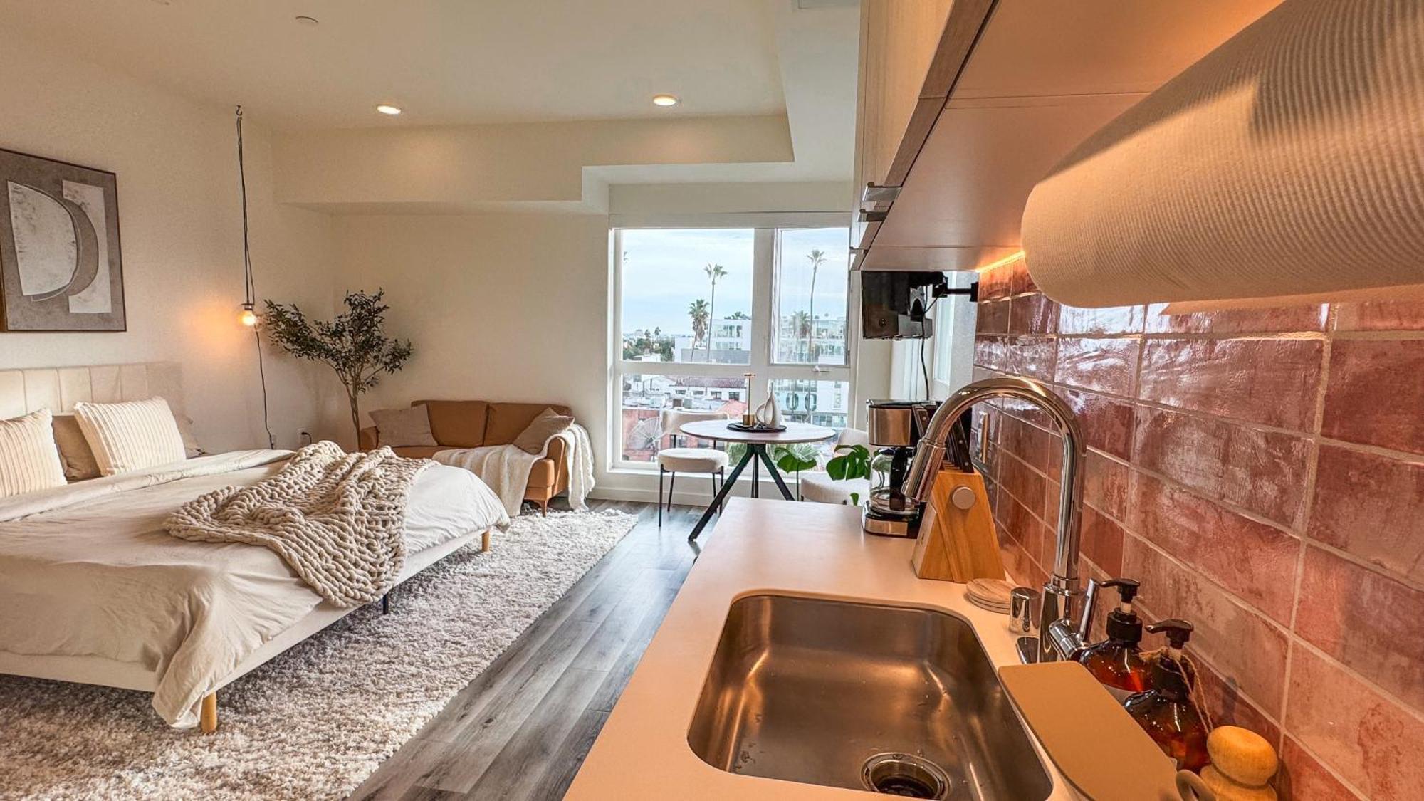 Apartment Lovely In Heart Of Hollywood Los Angeles
